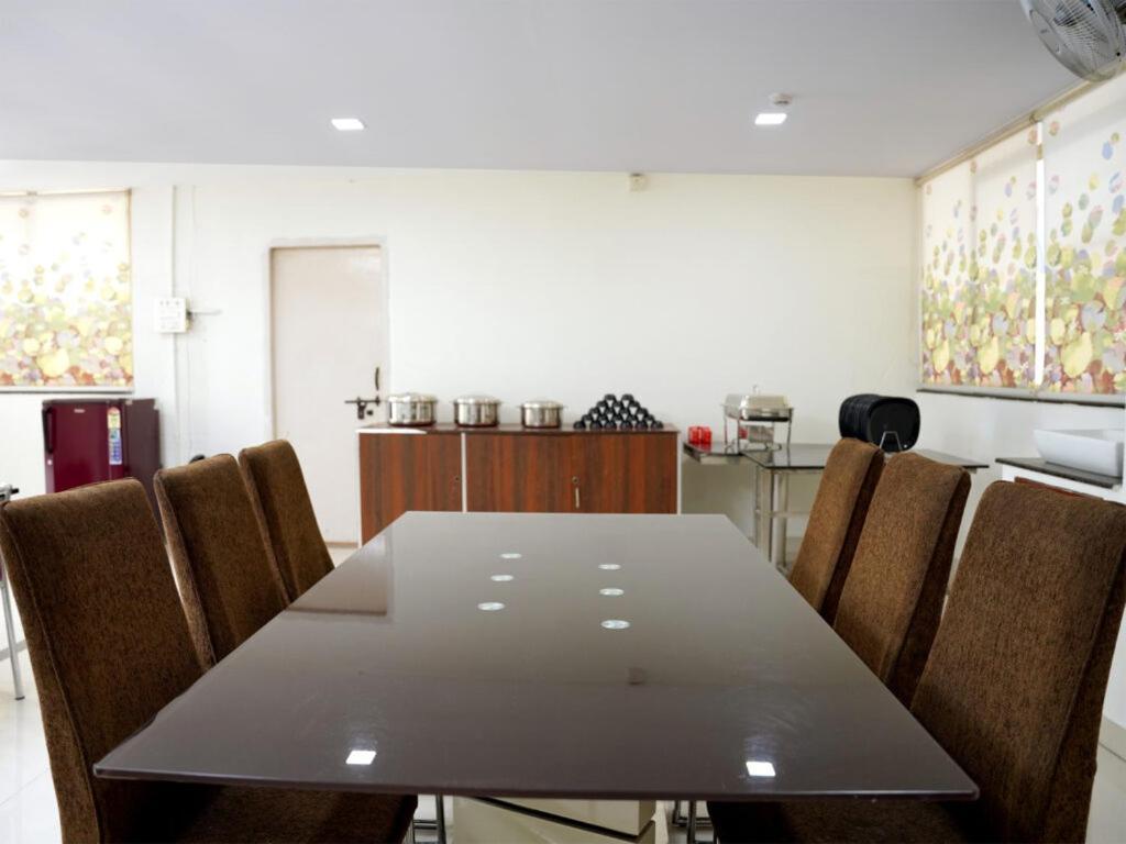 Unique Homestays Kondapur  ภายนอก รูปภาพ