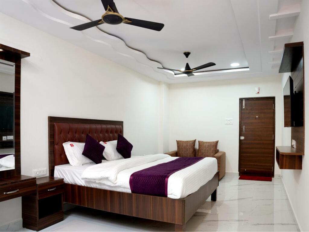 Unique Homestays Kondapur  ภายนอก รูปภาพ
